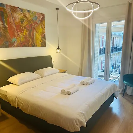 Aristotelous Square N.4